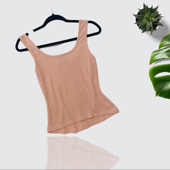 Peach 🍑 crop tank - Picture 3 of 6